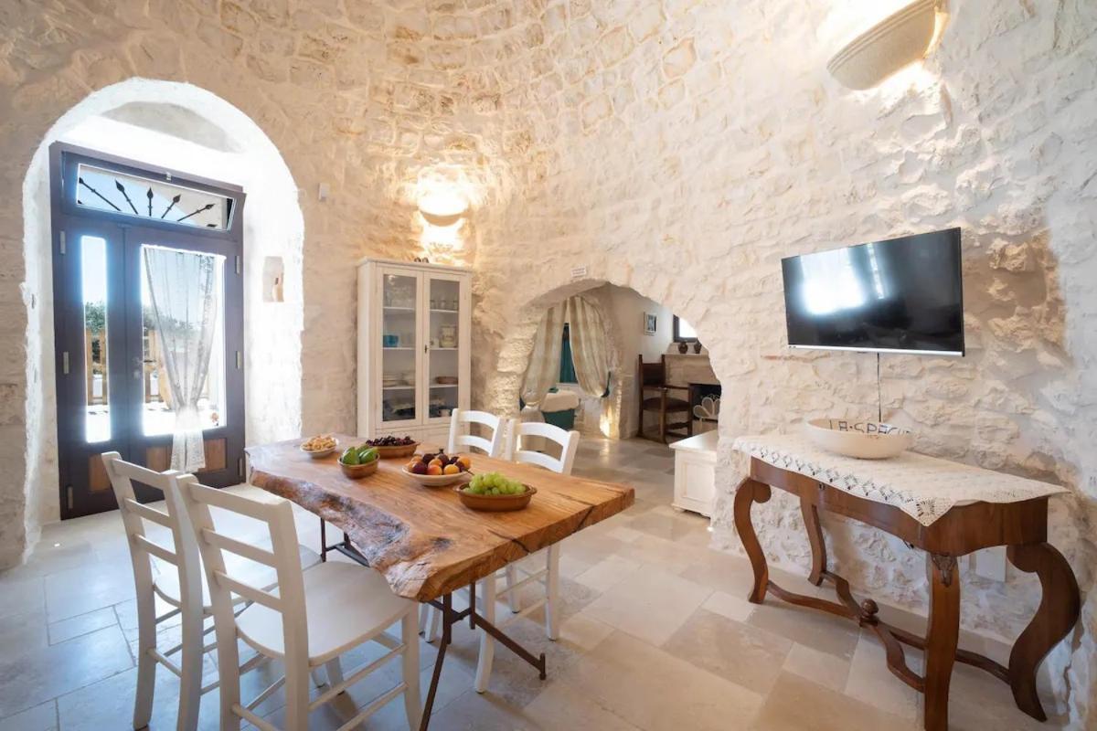 Valle D'Itria Trulli E Alcova Mikael Чистернино Экстерьер фото